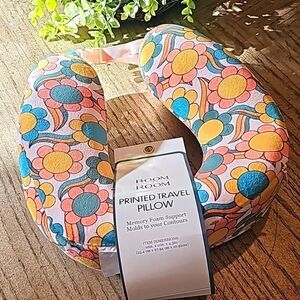 Floral memory foam neck pillow NWT
